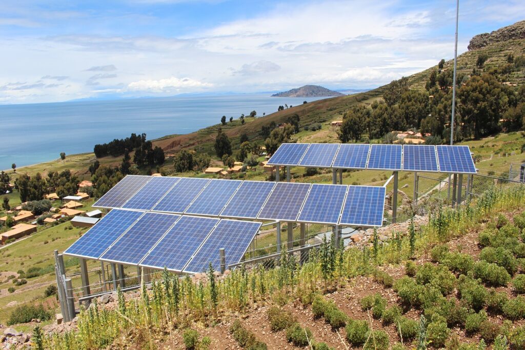 Freiflächen PV auf einem Feld